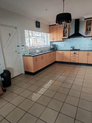 House For Rent in Parkside, Port Elizabeth