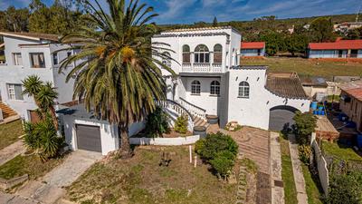 House For Sale in Hillside , Gqeberha